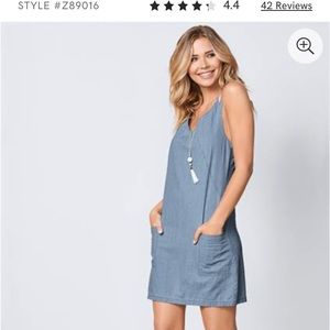 Venus women’s Chambray dress!! Size M